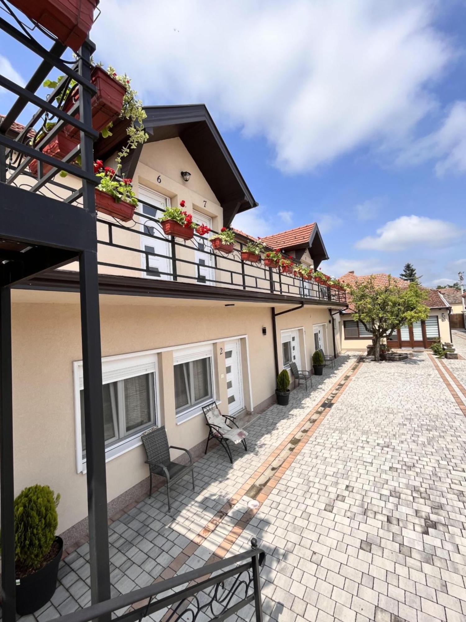 Kovac Residence Зренянин Экстерьер фото