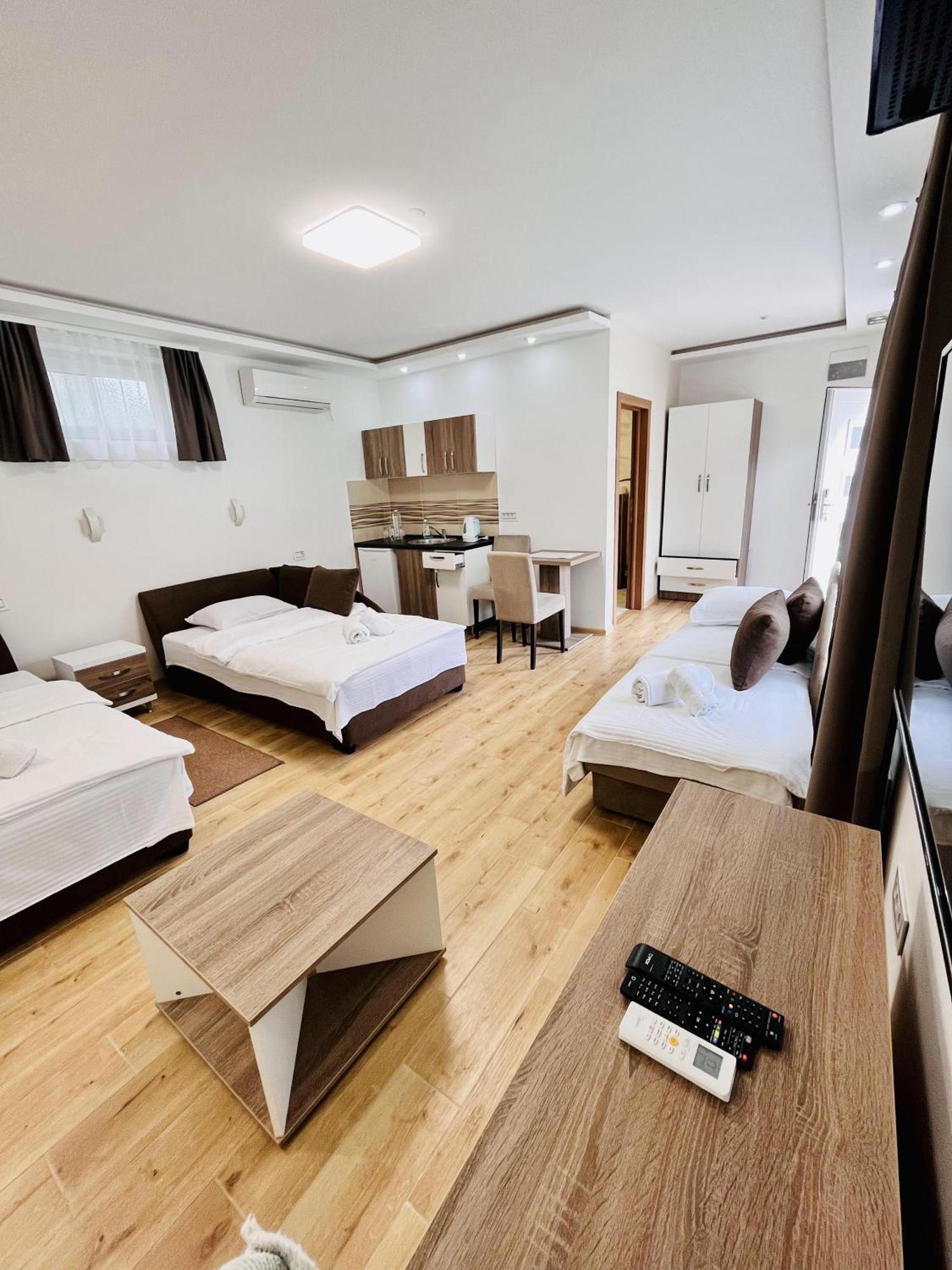 Kovac Residence Зренянин Экстерьер фото